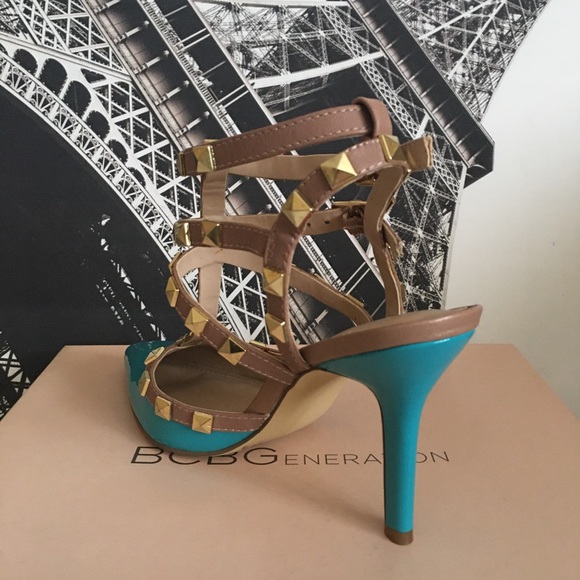 BCBGeneration Darron Rockstud Pumps - Size 6, Torquoise - Picture 4 of 4